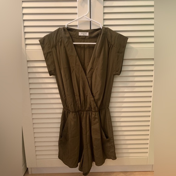 Aritzia Wilfred olive green romper - Picture 3 of 5